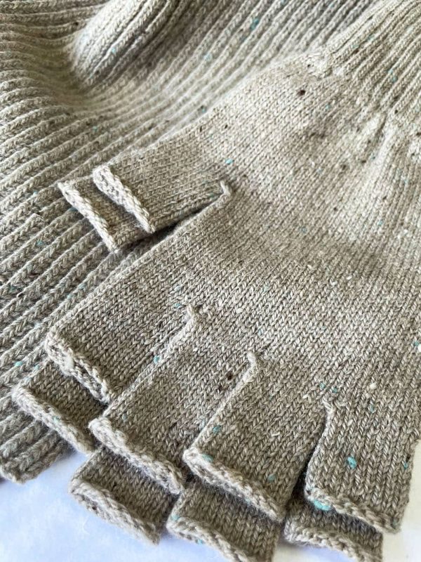 Wool Tweed Ribbed Scarf Beige - British Made 2