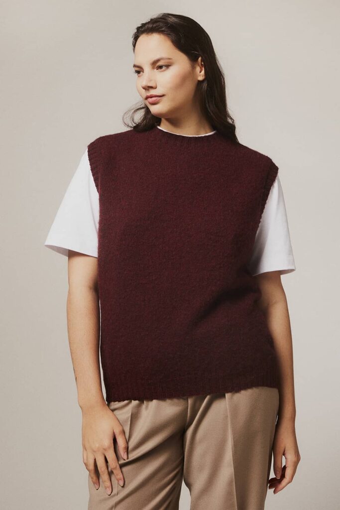 Laide Brushed Wool Knitted Vest Burgundy - British Made