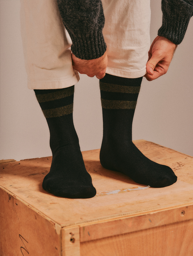 >Sasha Cashmere Bed Socks Black