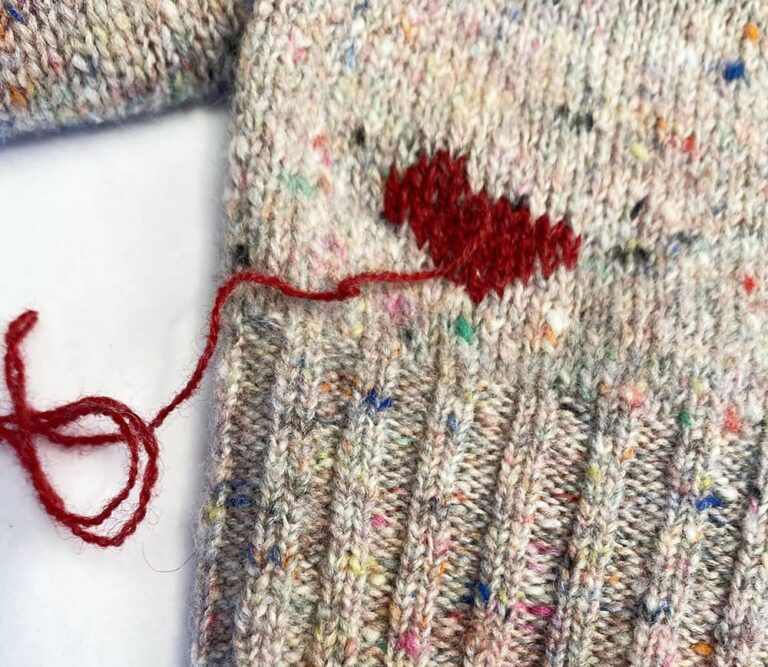 Maddis Pink Cardigan with heart embroidery