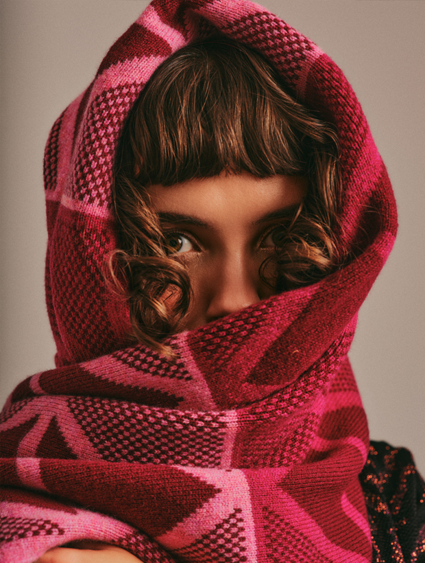 >Geometric Lambswool Blanket Scarf Raspberry Pink